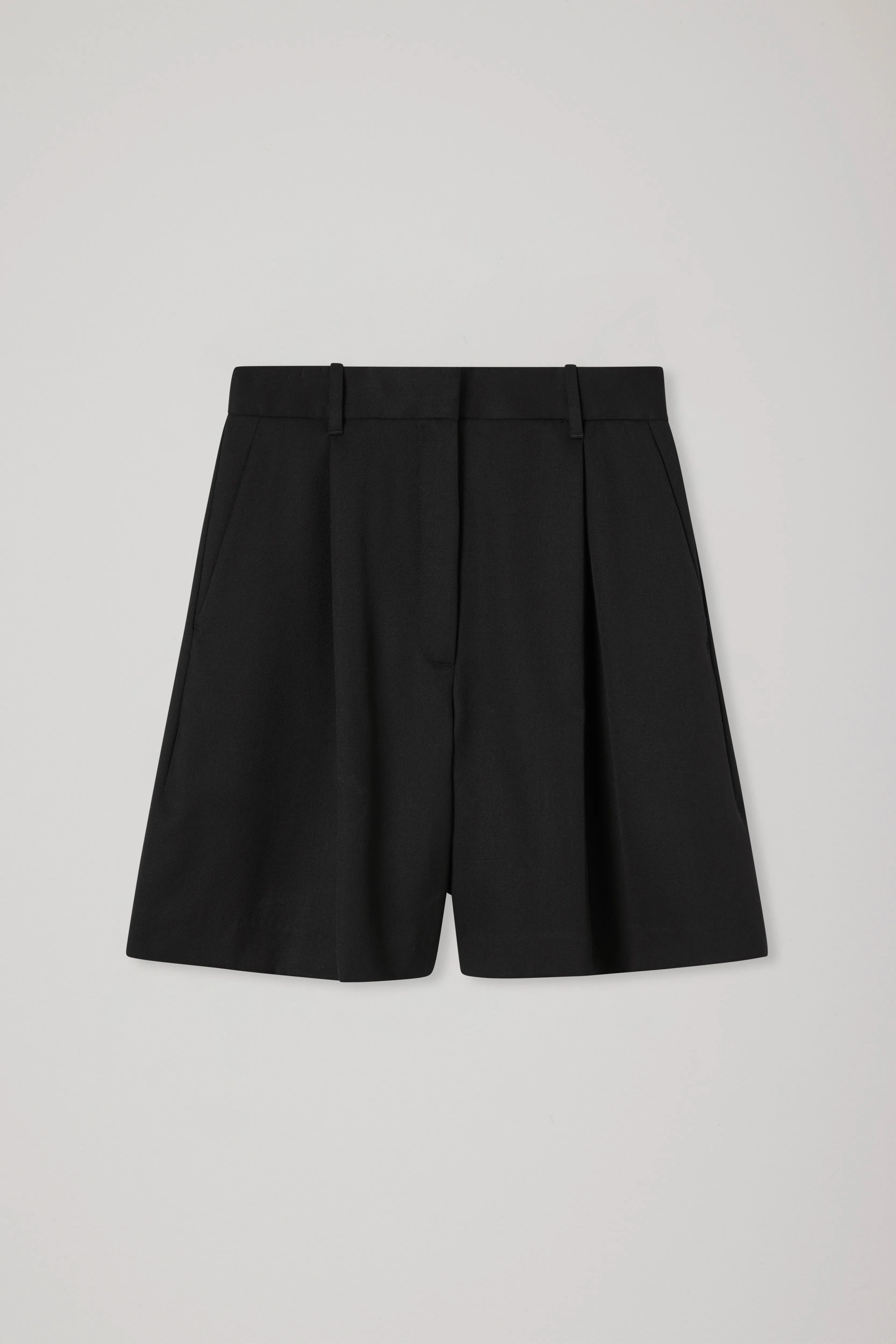 The Astor Short sold by A.EMERY product image thumbnail 4