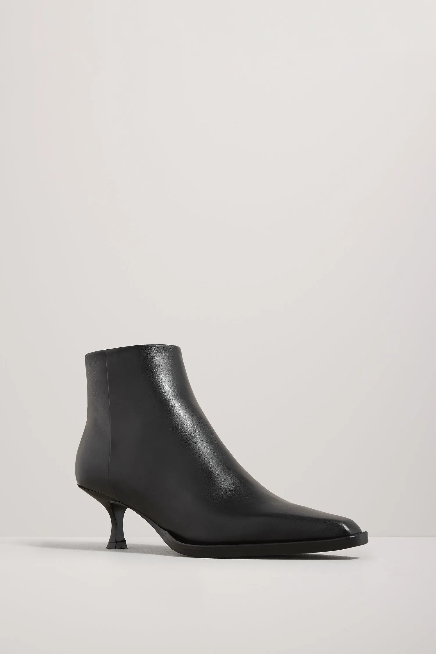 The Dillon Boot sold by A.EMERY product image thumbnail 2