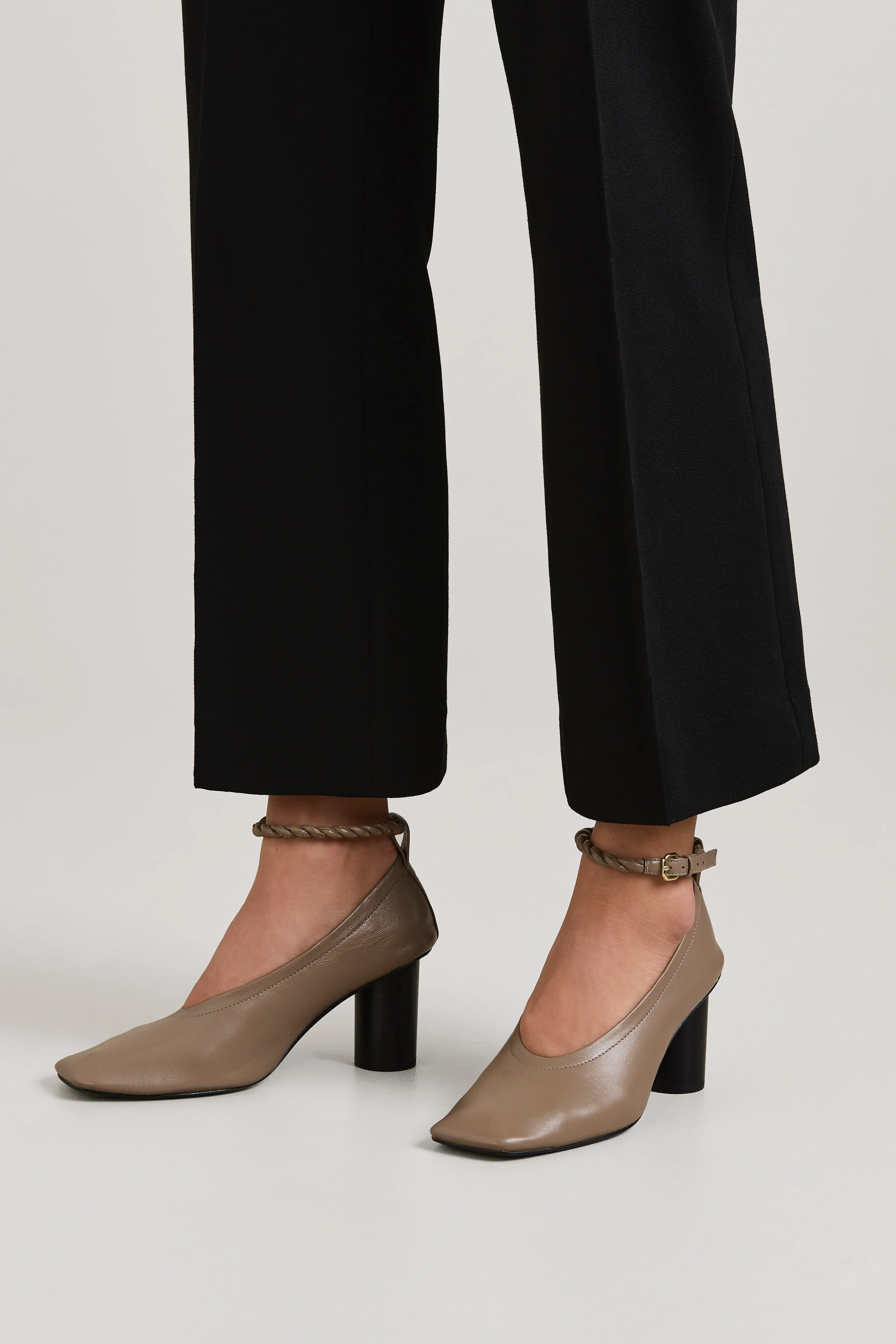 The Amos Heel sold by A.EMERY product image thumbnail 4