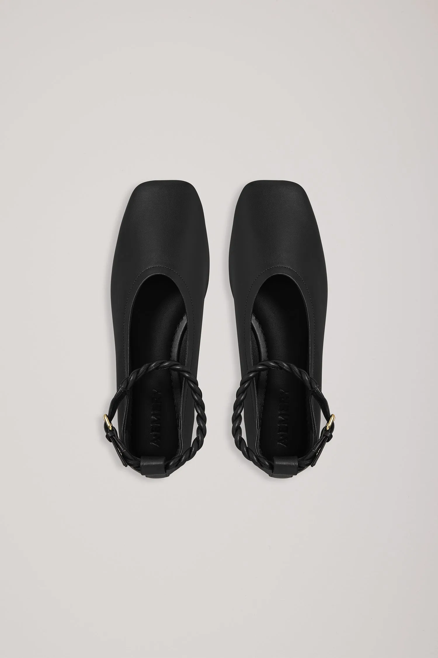 The Steele Flat sold by A.EMERY product image thumbnail 3