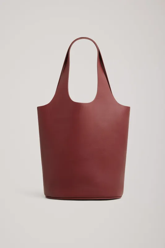 The Wren Bag made by A.EMERY