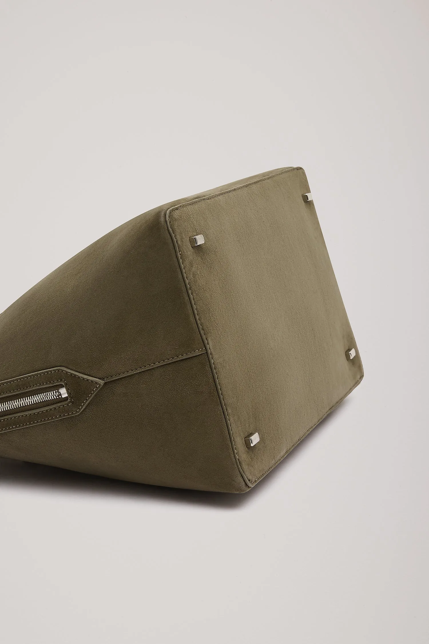 The Harnick Bag sold by A.EMERY product image thumbnail 5