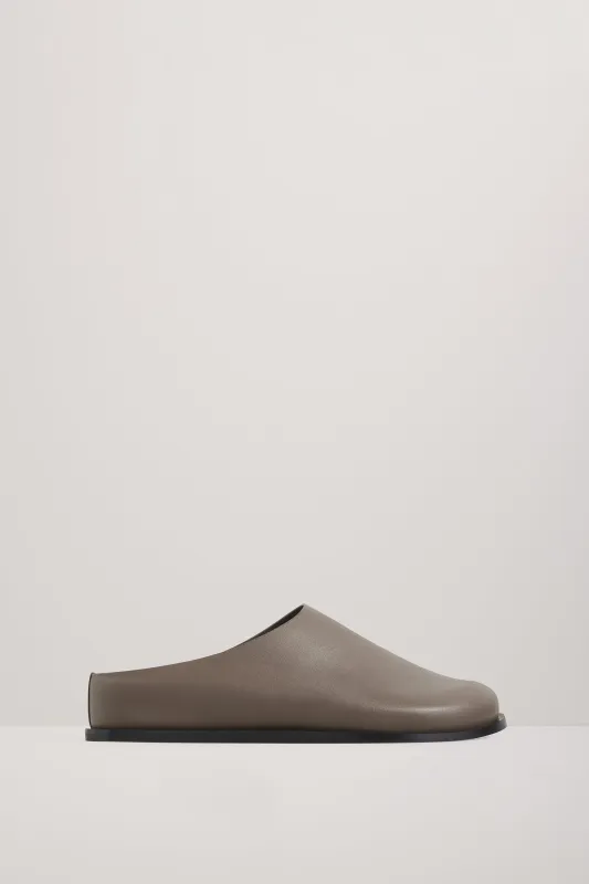 The Lou Clog made by A.EMERY