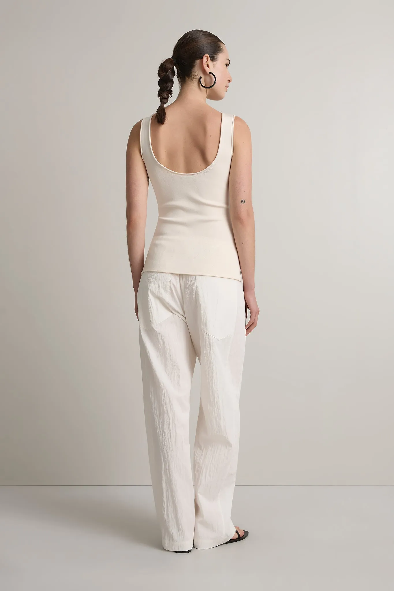 The Fyne Tank sold by A.EMERY product image thumbnail 3