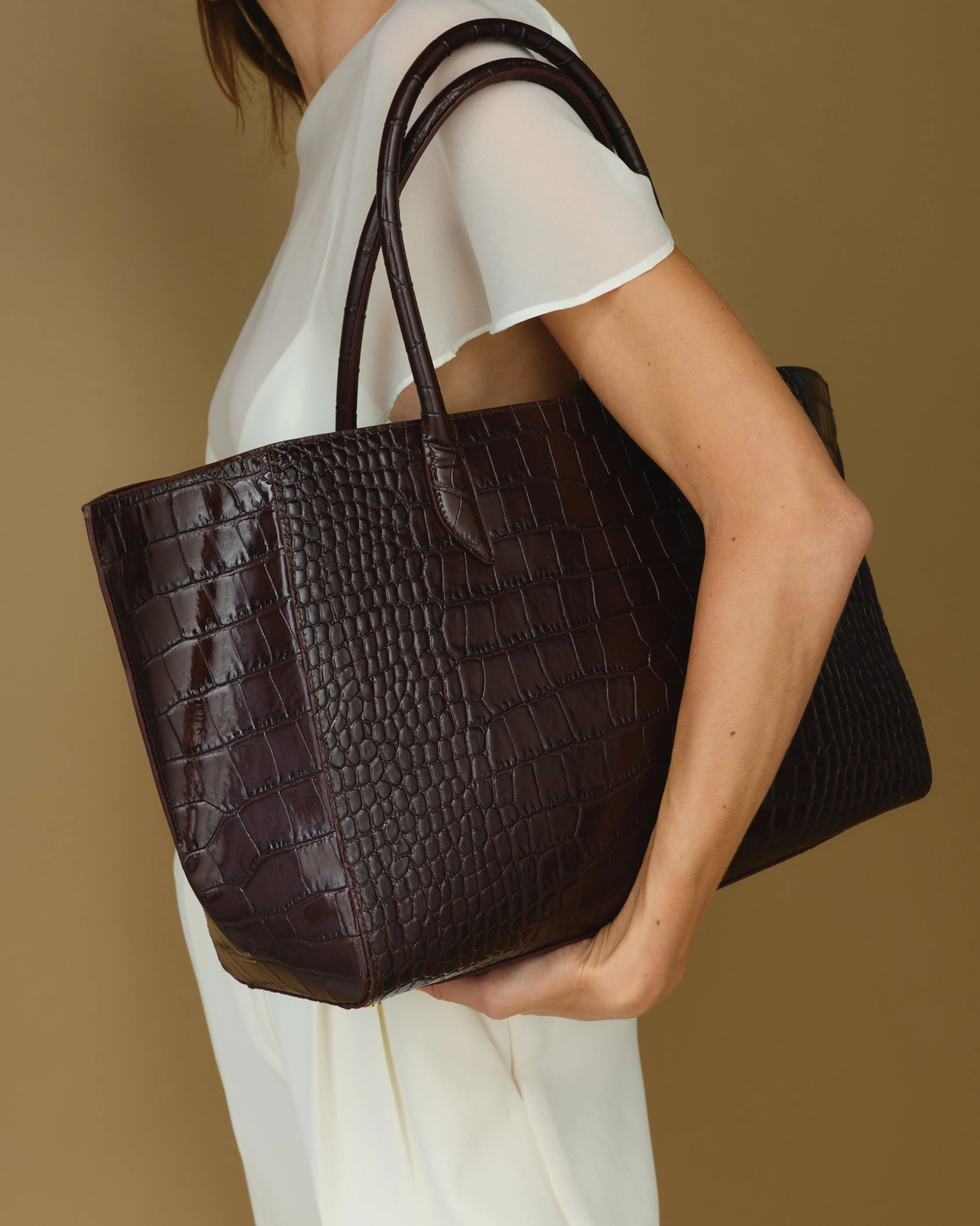 Chloe Tote sold by Aureum Collective product image thumbnail 2