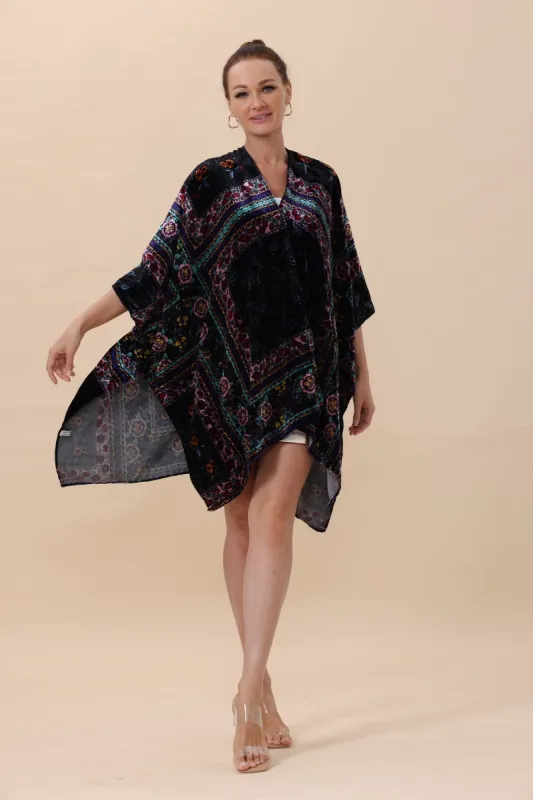 Floral-Stripe Velvet Kimono – Luxe Textures & Modern Tradition🌿✨ sold by Leto Collection