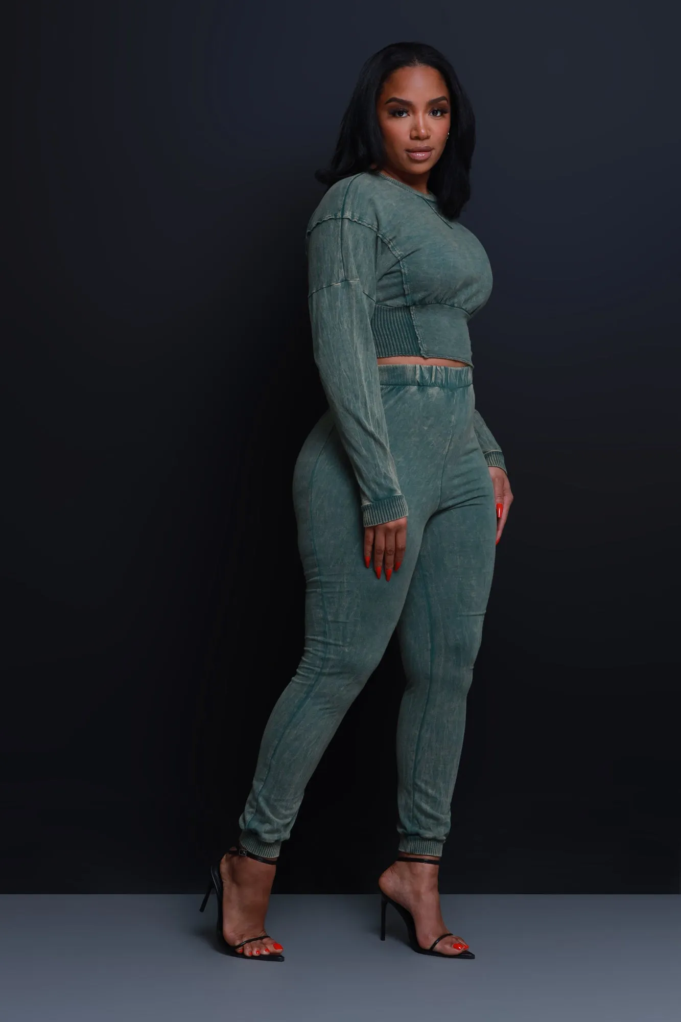 Top Fan Cropped Contrast Pants Set - Olive sold by Swankaposh product image thumbnail 4