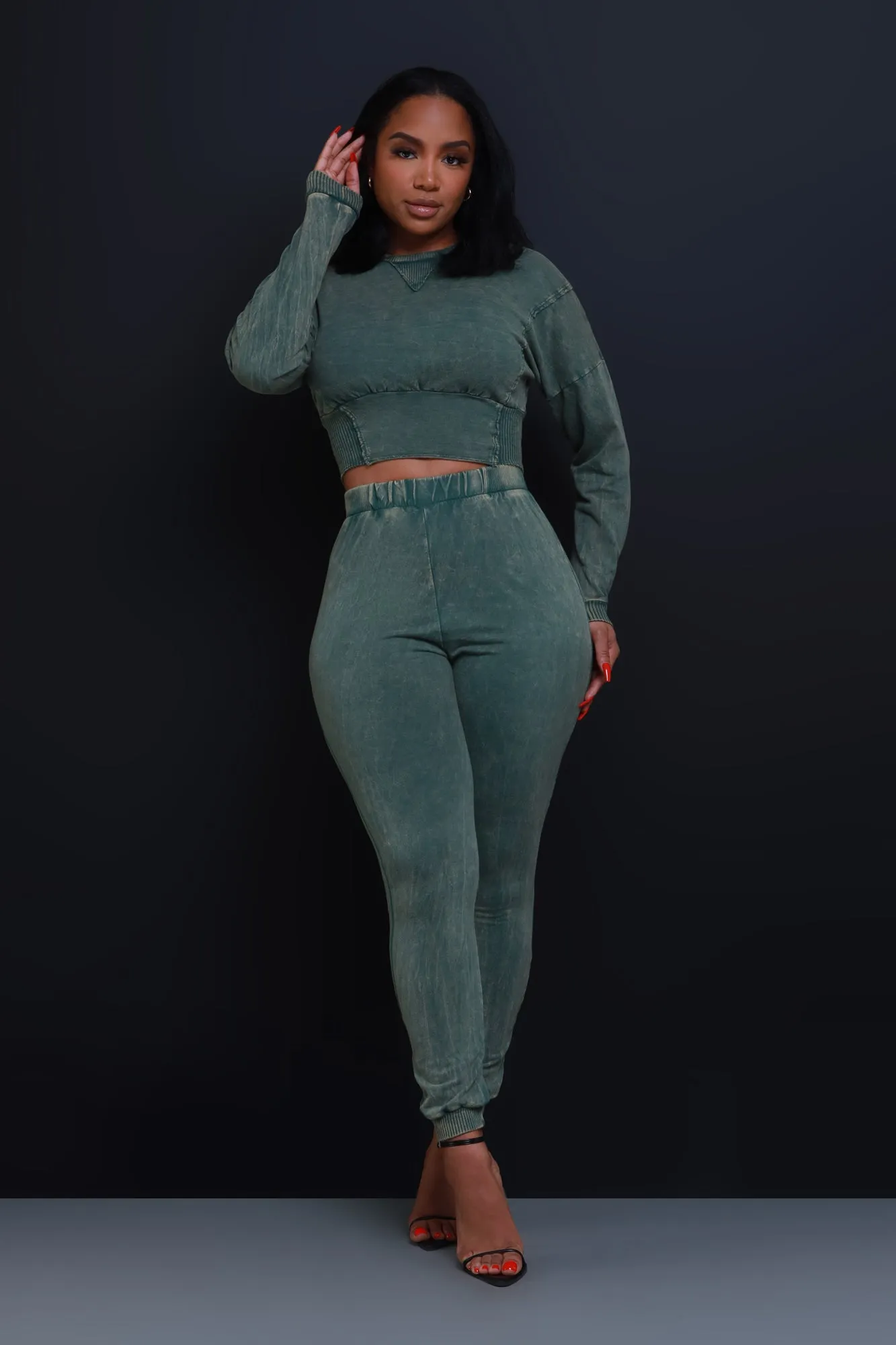 Top Fan Cropped Contrast Pants Set - Olive sold by Swankaposh