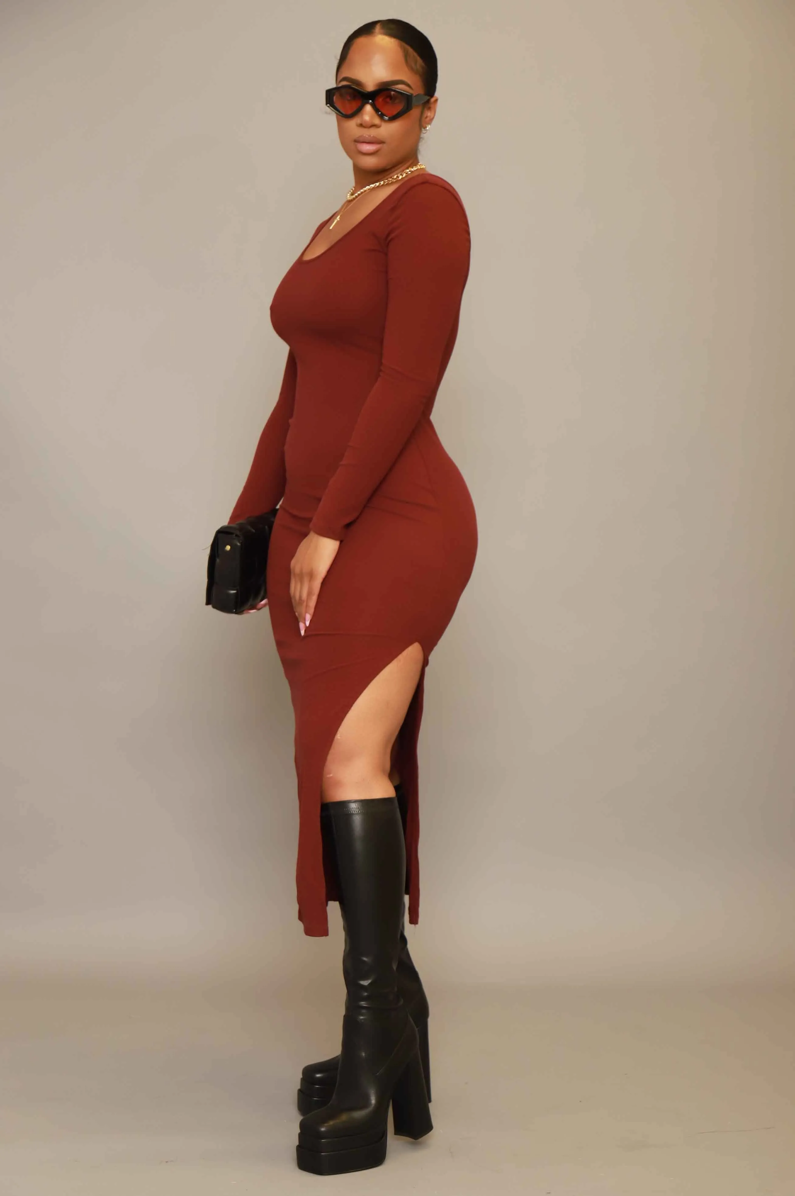 Good Love Scoop Neck Midi Dress - Merlot sold by Swankaposh product image thumbnail 2