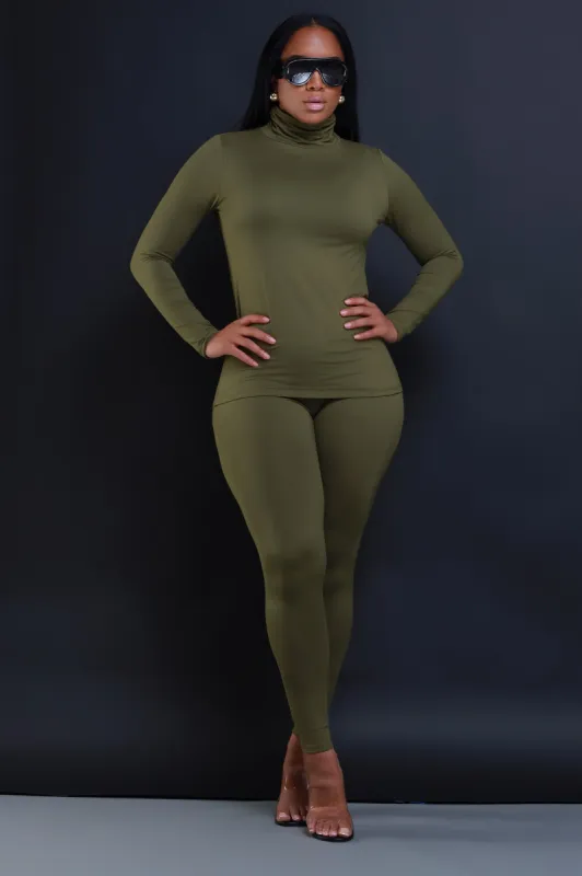 Record Timing Legging Set - Army Green sold by Swankaposh