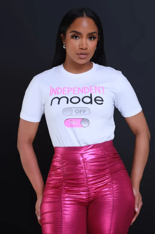 Independent Mode Graphic Print T-Shirt - White sold by Swankaposh