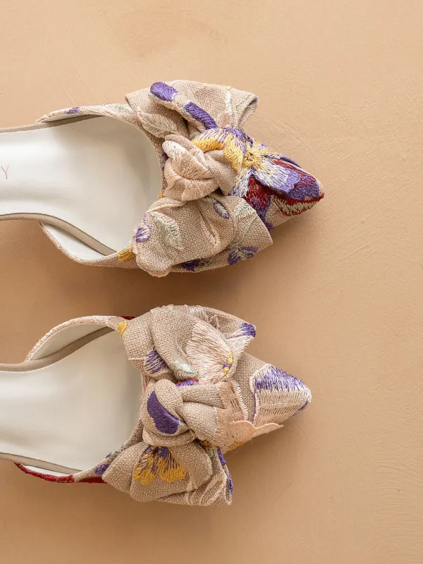 The Jane | Floral Pointed Toe Bow Accent Kitten Heel sold by Oasis Society