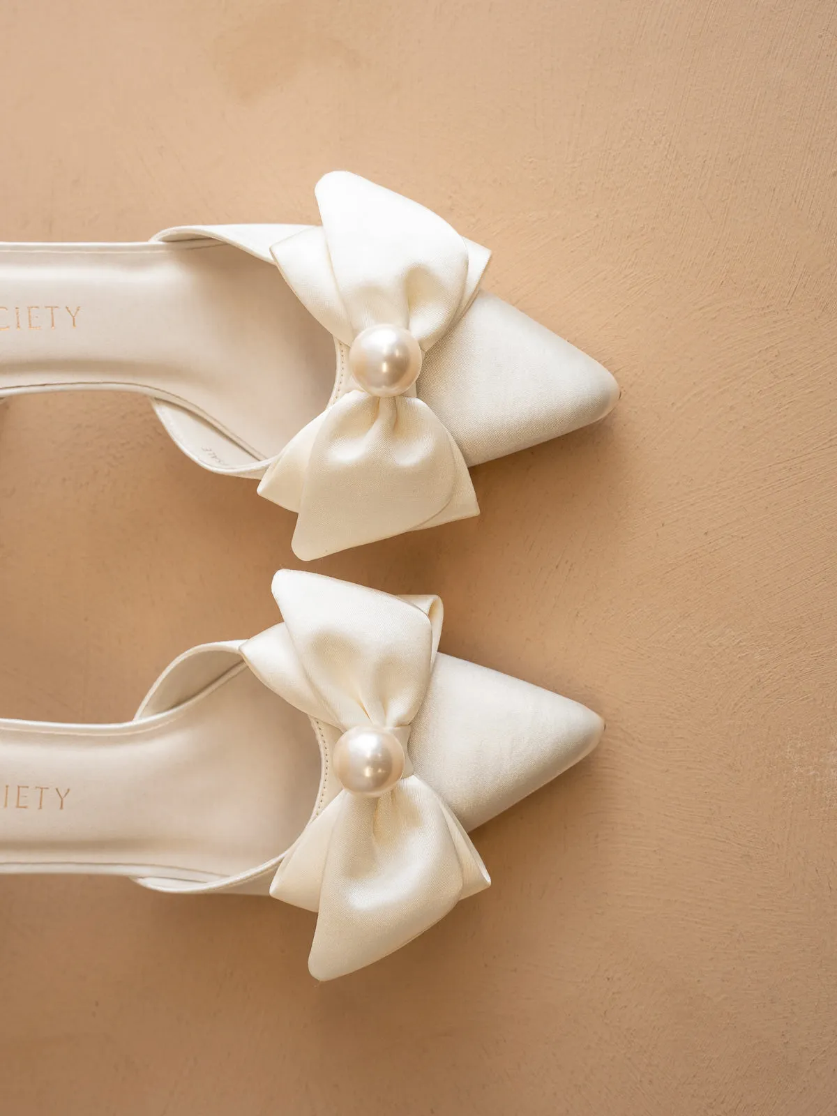 The Colette | Ivory Pearl Bow Bridal Heel sold by Oasis Society product image thumbnail 3