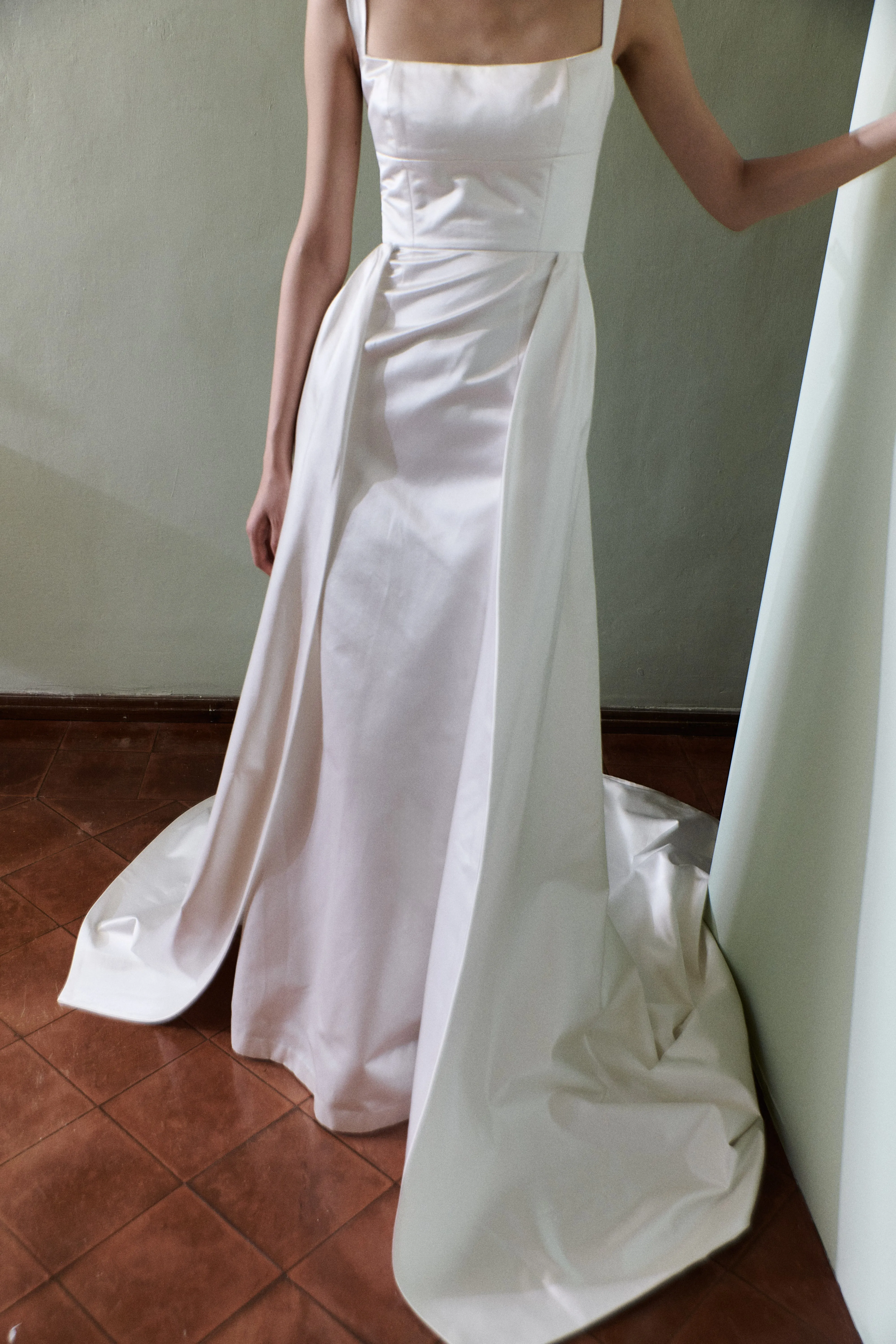 STYLE 131 // DUCHESSE SATIN DETACHABLE TRAIN sold by THE OWN STUDIO