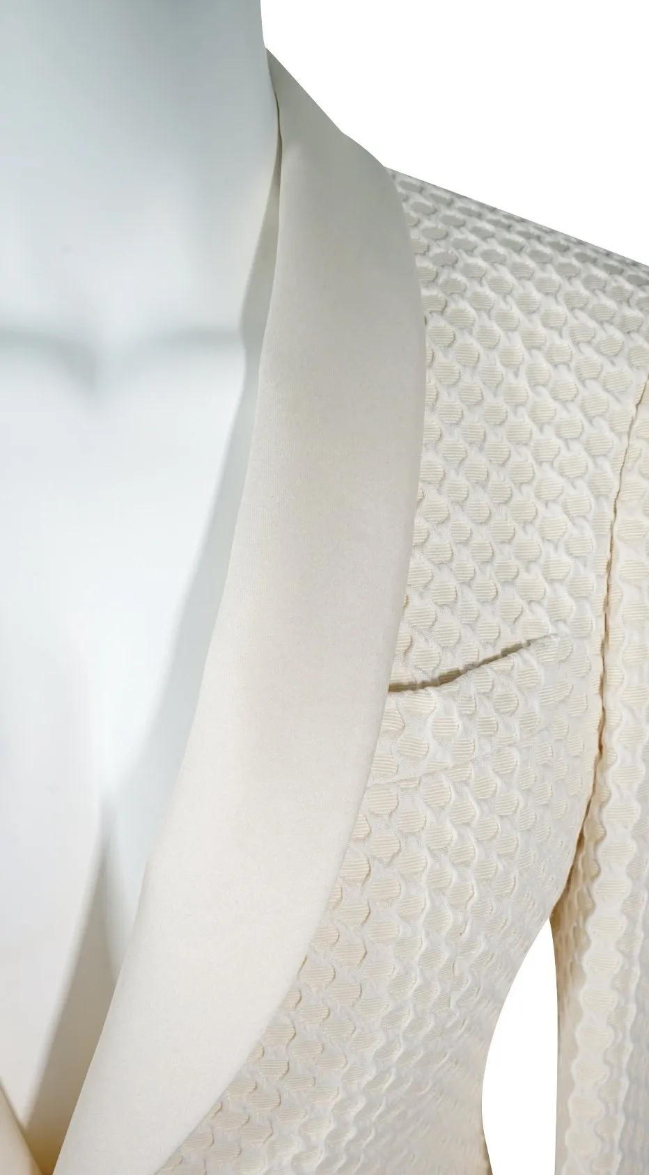 Vaniglia Honeycomb Smoking Jacket sold by Sebastian Cruz Couture product image thumbnail 5