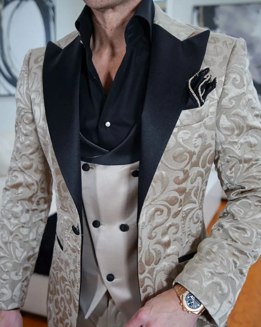 Champagne Oro and Black Paisley Jacket sold by Sebastian Cruz Couture product image thumbnail 2