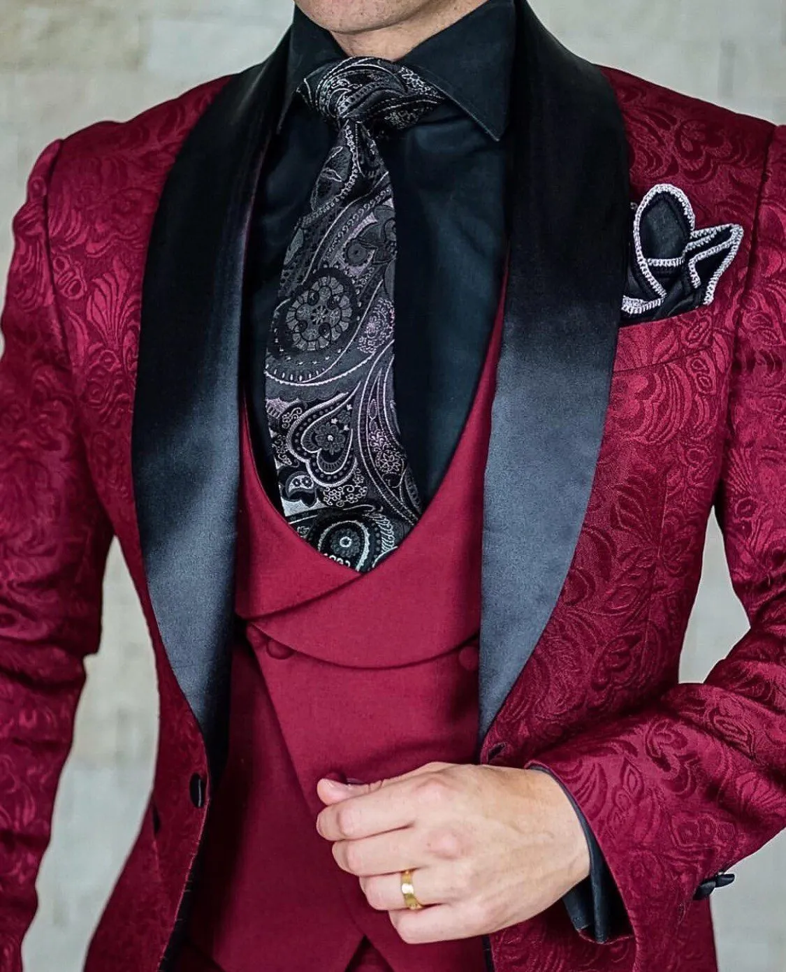 Venetian Paisley Tie in Black Argento Luxury Necktie sold by Sebastian Cruz Couture product image thumbnail 2