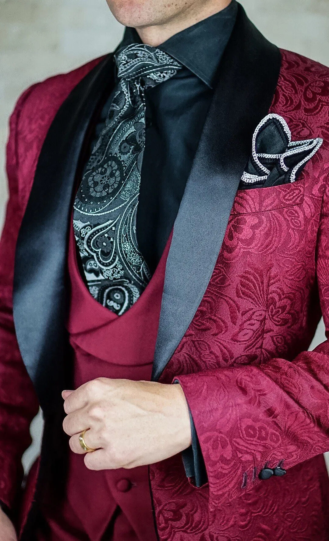 Venetian Paisley Tie in Black Argento Luxury Necktie sold by Sebastian Cruz Couture product image thumbnail 3