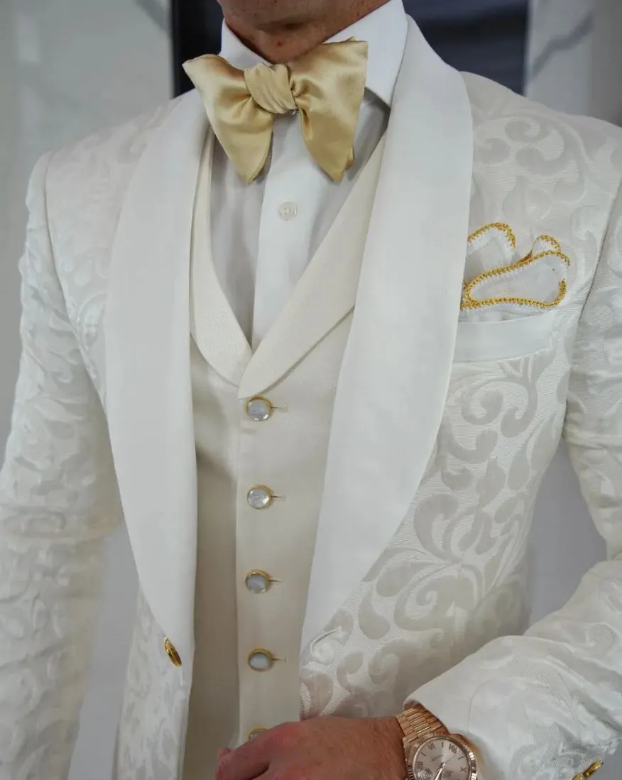 Vanilla Paisley Dinner Jacket sold by Sebastian Cruz Couture product image thumbnail 2