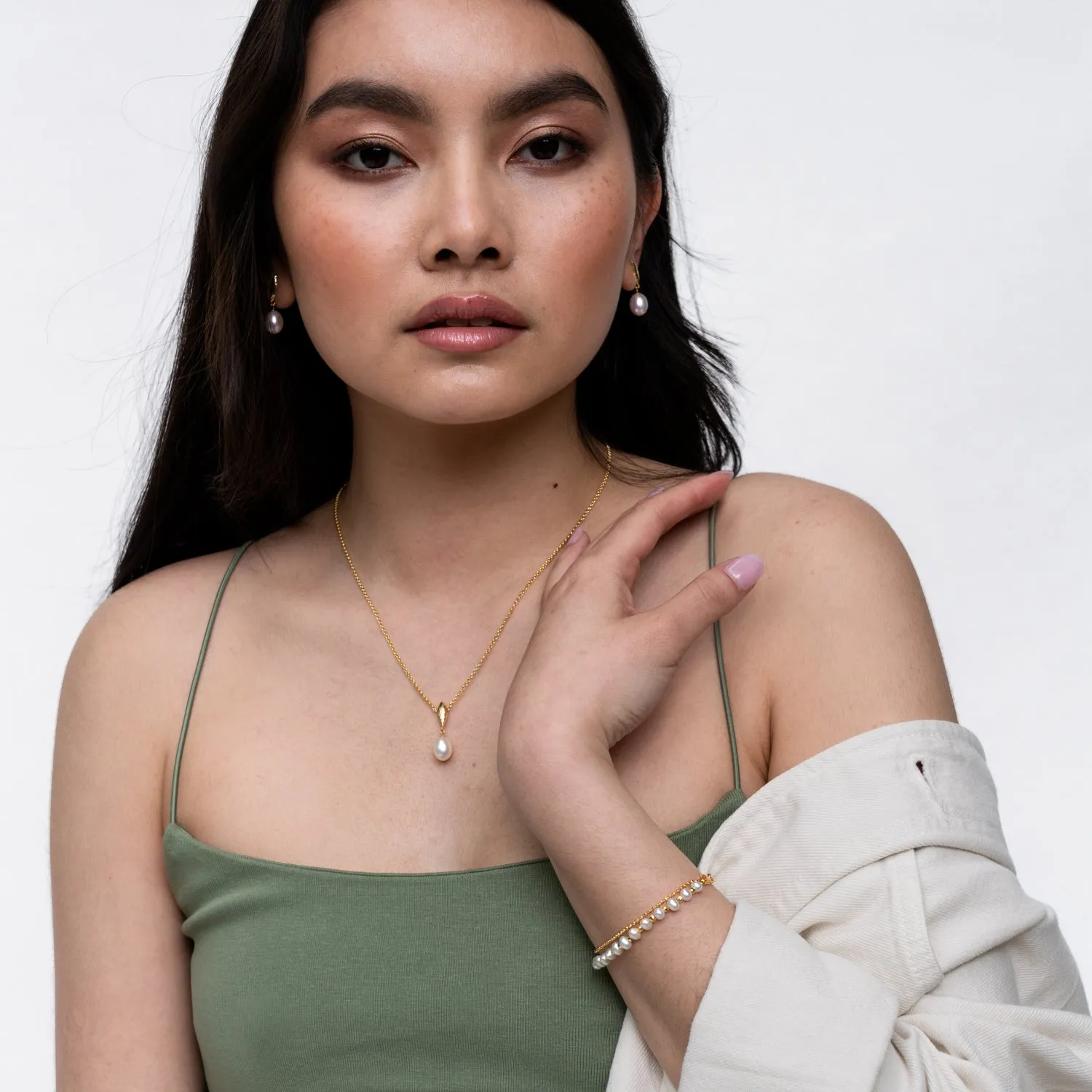 Sapphire Dewdrop & Pearl Bracelet Set sold by Dower & Hall product image thumbnail 4