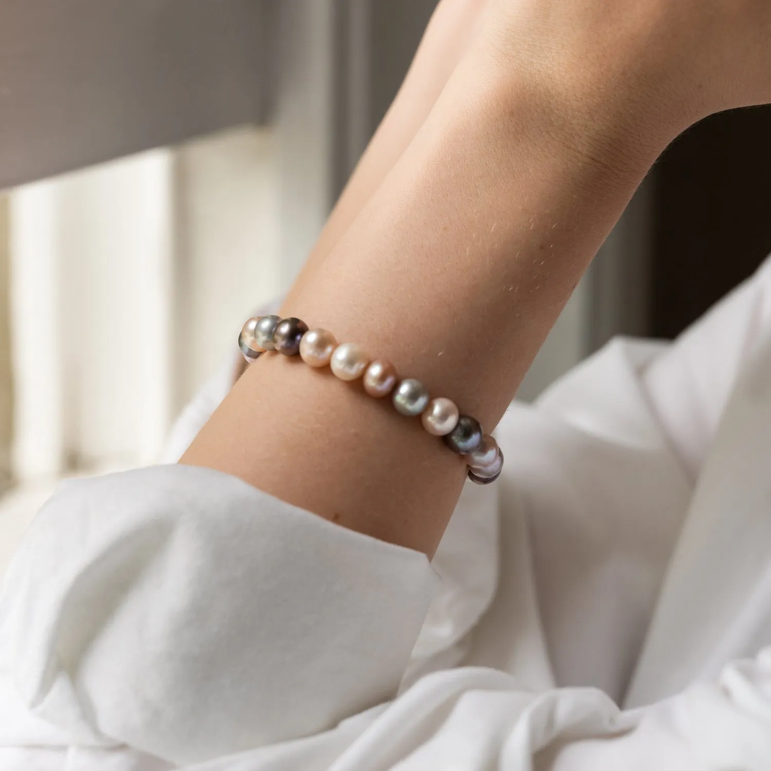 Large Mixed Freshwater Pearl Strand Bracelet sold by Dower & Hall product image thumbnail 2