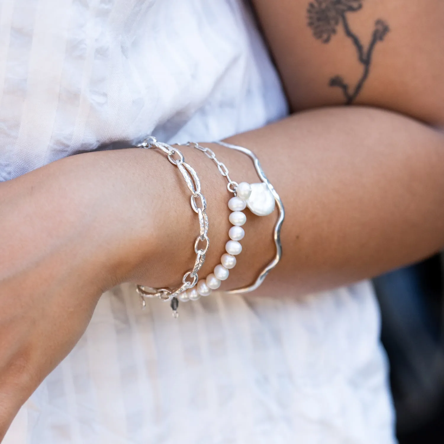 Freshwater & Biwa Luna Pearl™ Bracelet sold by Dower & Hall product image thumbnail 4