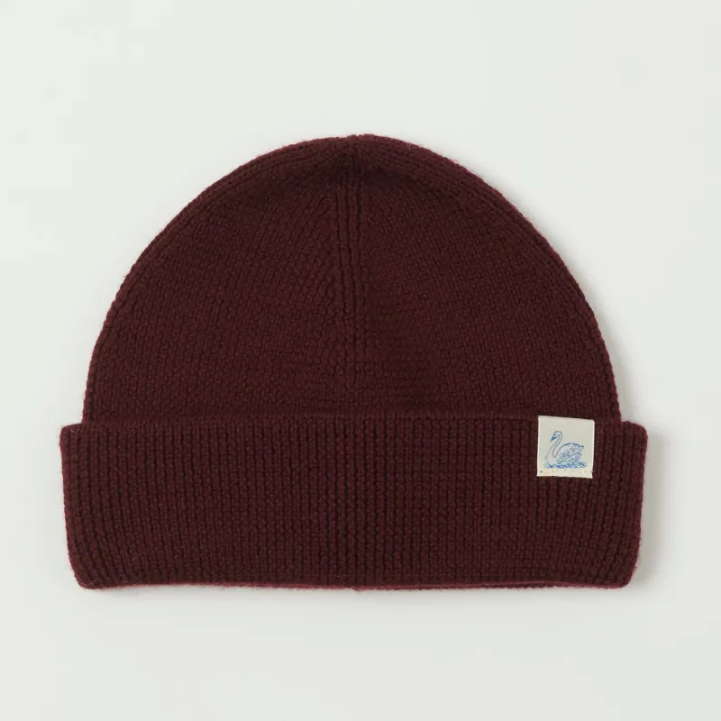 Merz b. Schwanen 'Good Basics' Classic Wool Beanie - Burgundy sold by Son of a Stag