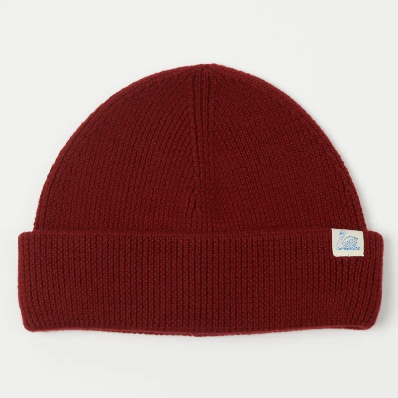Merz b. Schwanen 'Good Basics' Classic Wool Beanie - Chilli sold by Son of a Stag