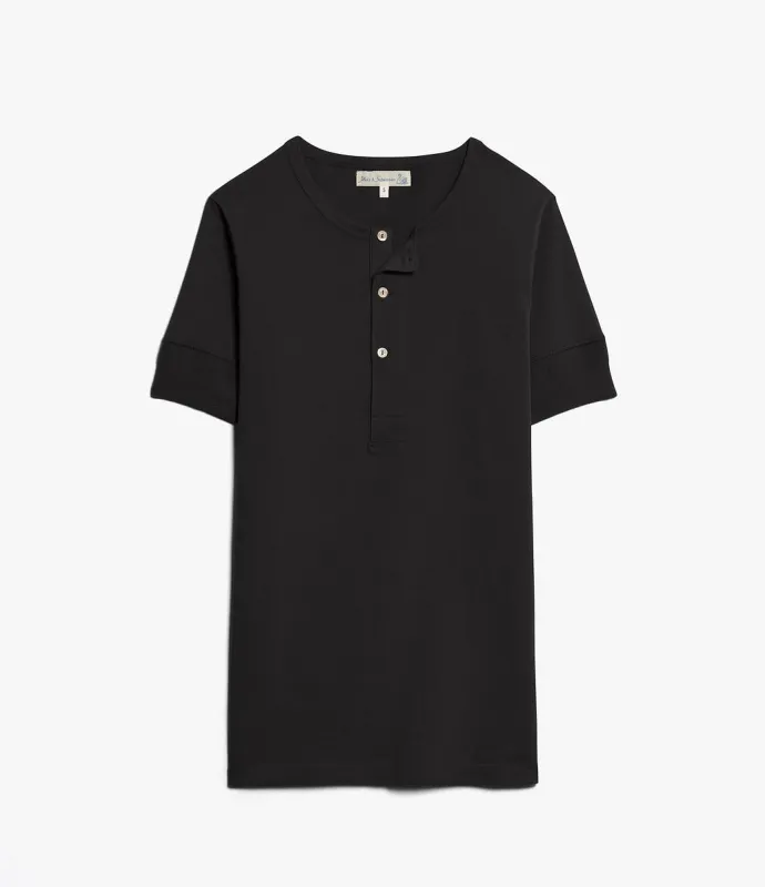 Merz b. Schwanen 207 Short Sleeve Henley - Charcoal sold by Son of a Stag