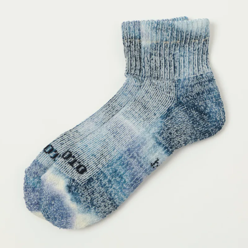 RoToTo Tie Dye Organic Cotton Pile Ankle Sock - Indigo/Navy made by ROTOTO