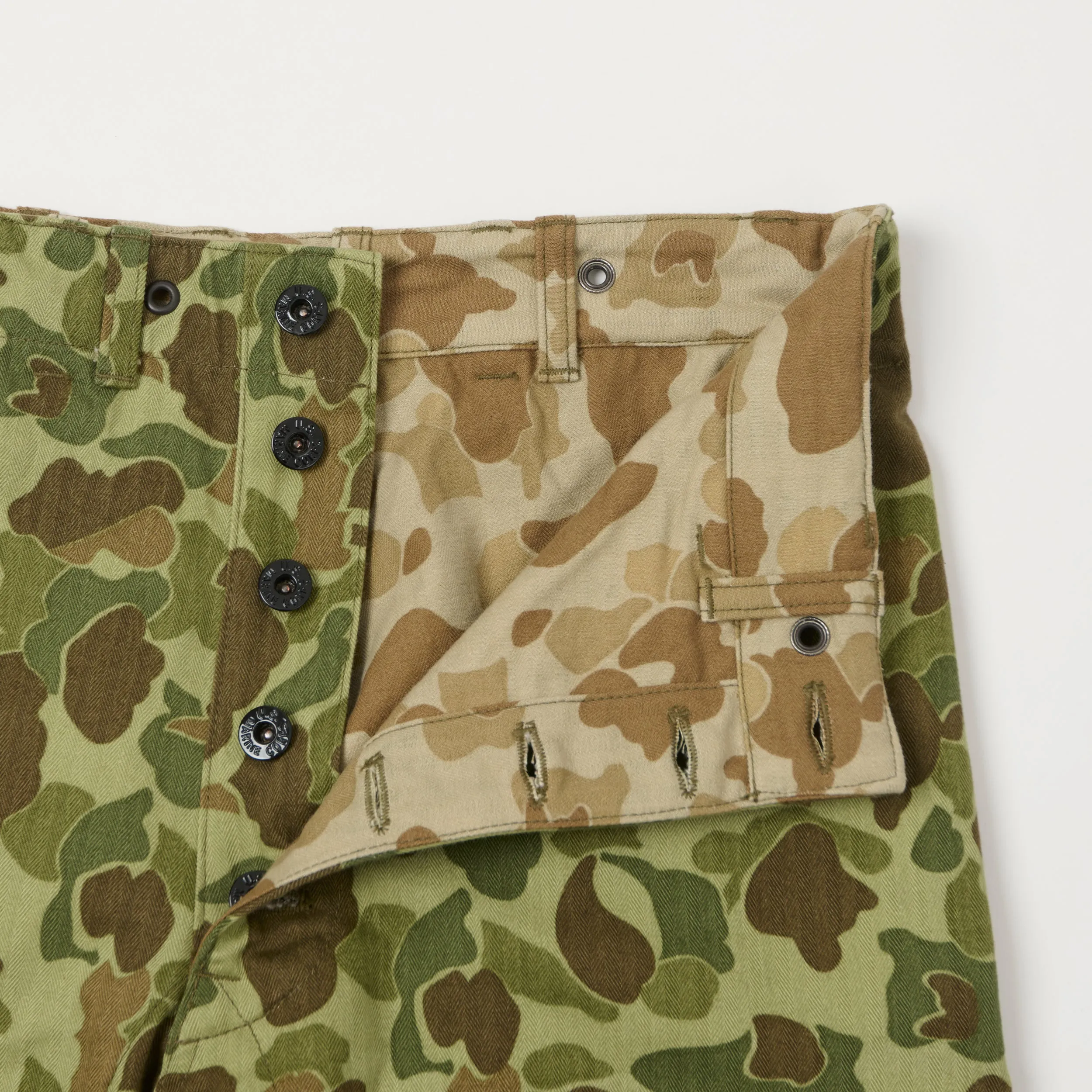 Buzz Rickson's U.S.M.C P-44 Herringbone Twill Trousers - Frogskin Camo sold by Son of a Stag product image thumbnail 5