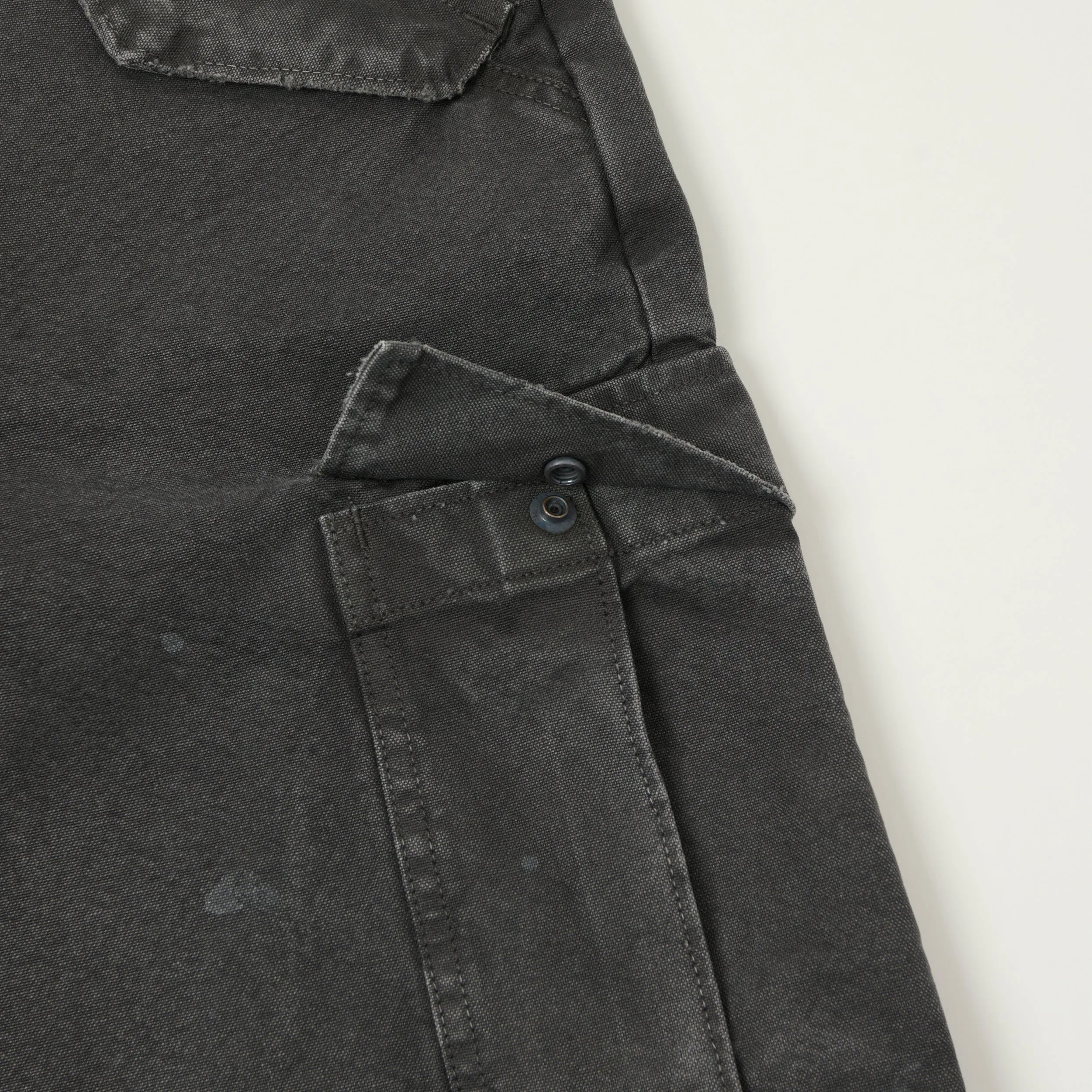 FULLCOUNT 1144 'Vintage Effect' Tent Cloth Field Cargo Shorts - Faded Black sold by Son of a Stag product image thumbnail 4