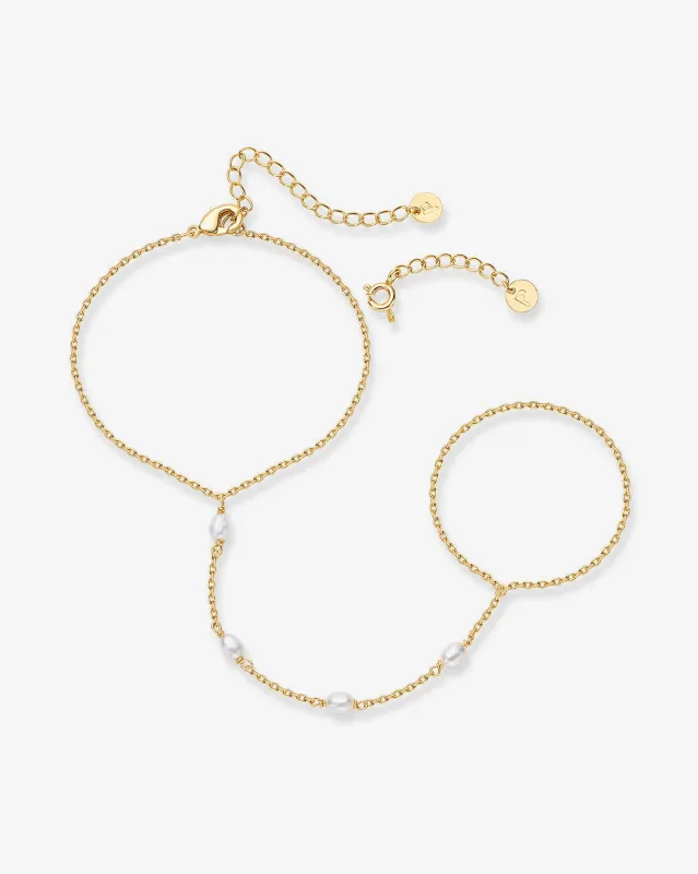 Pearl Hand Chain made by PAVOI