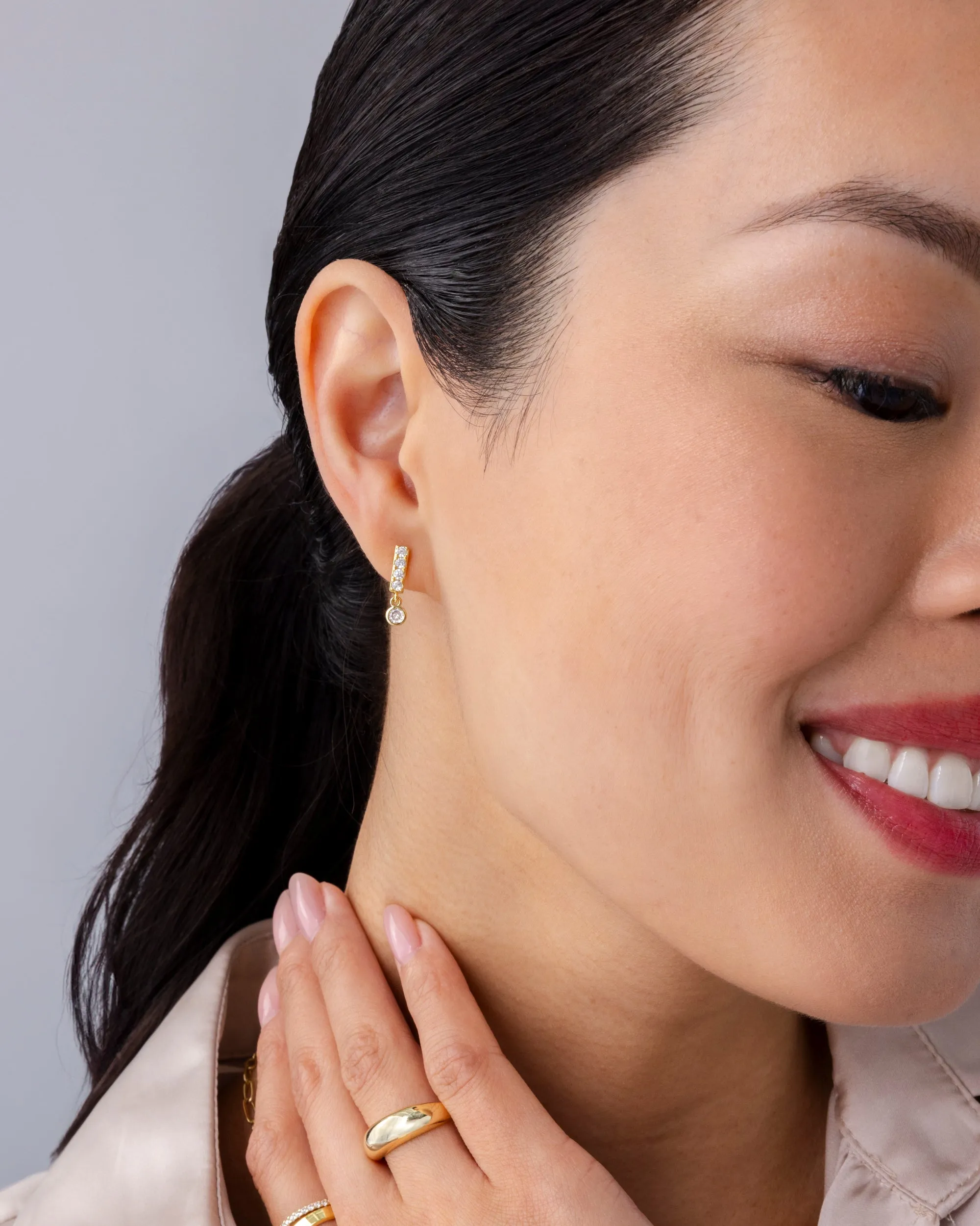 Bar Bezel Drop Shimmer Screwbacks sold by PAVOI product image thumbnail 4