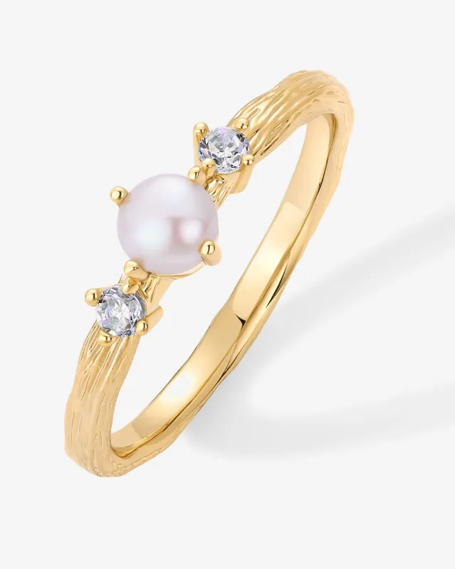 Pearl Hammered Ring made by PAVOI