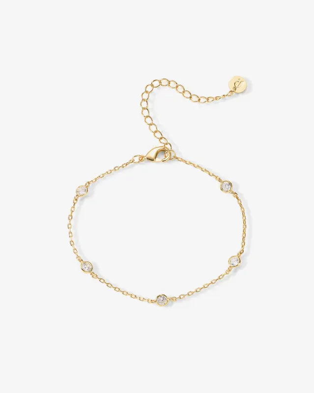 Simulated Diamond Bracelet sold by PAVOI