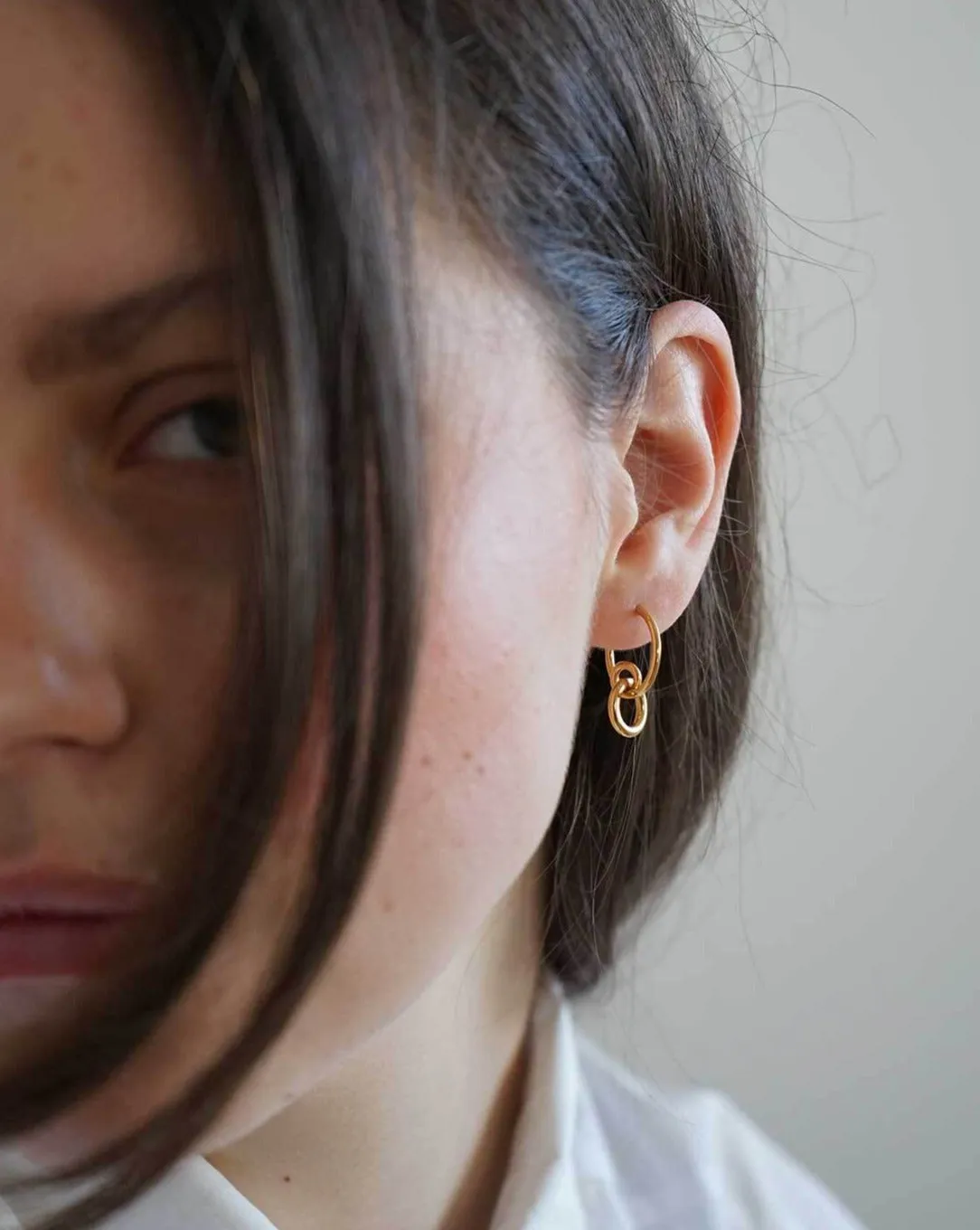 DEAR DARLING BERLIN HOOP EARRINGS HARLOW GOLD sold by JAN 'N JUNE product image thumbnail 2