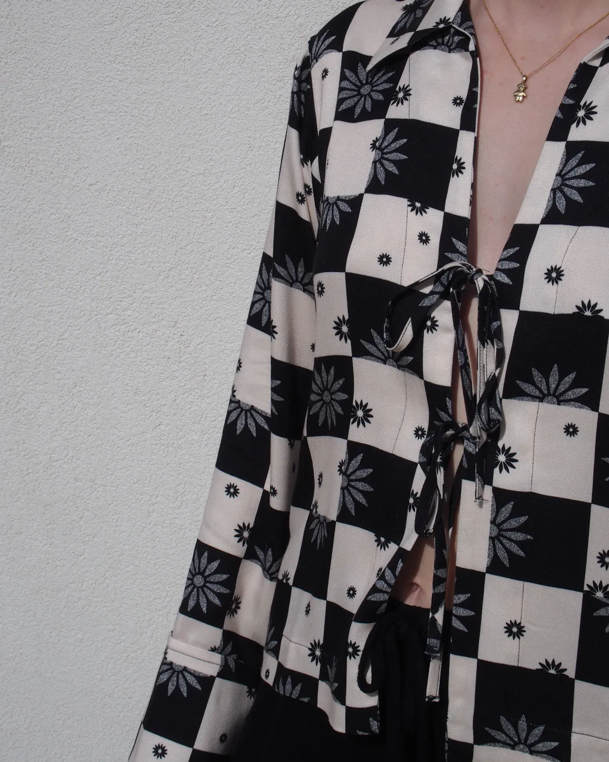 TIE BLOUSE KALUZ FLORAL SQUARE PRINT sold by JAN 'N JUNE product image thumbnail 5