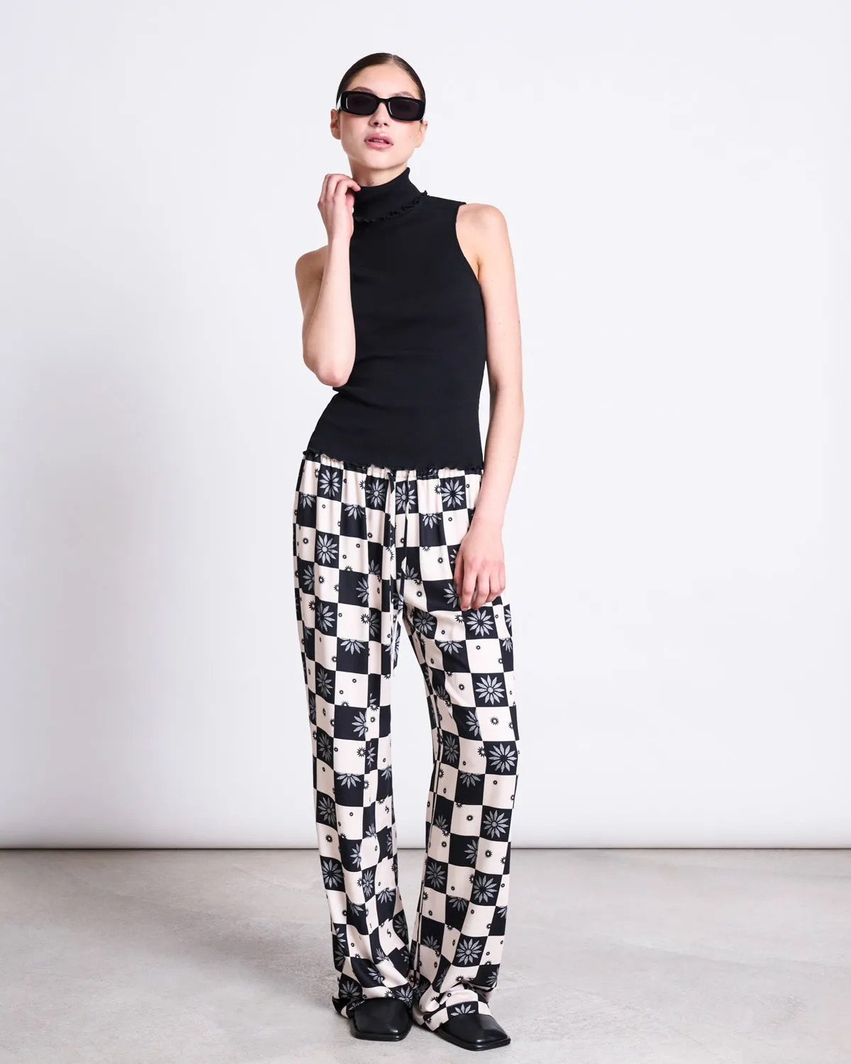 HIGH NECK RIB TOP HAV BLACK GOTS sold by JAN 'N JUNE