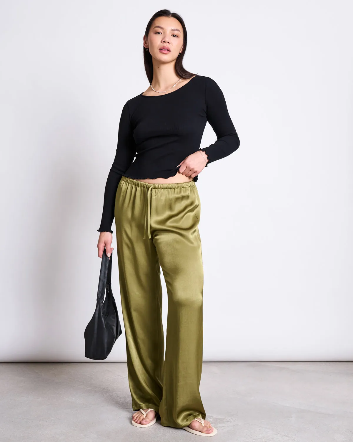 LOOSE SILKY PANTS FRIS WOODY OLIVE sold by JAN 'N JUNE