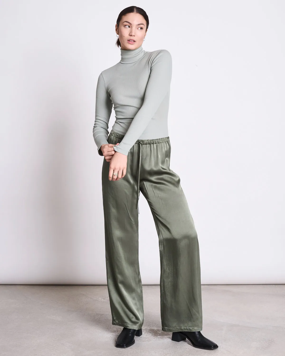 LOOSE SILKY PANTS FRIS SEA SPRAY sold by JAN 'N JUNE product image thumbnail 2