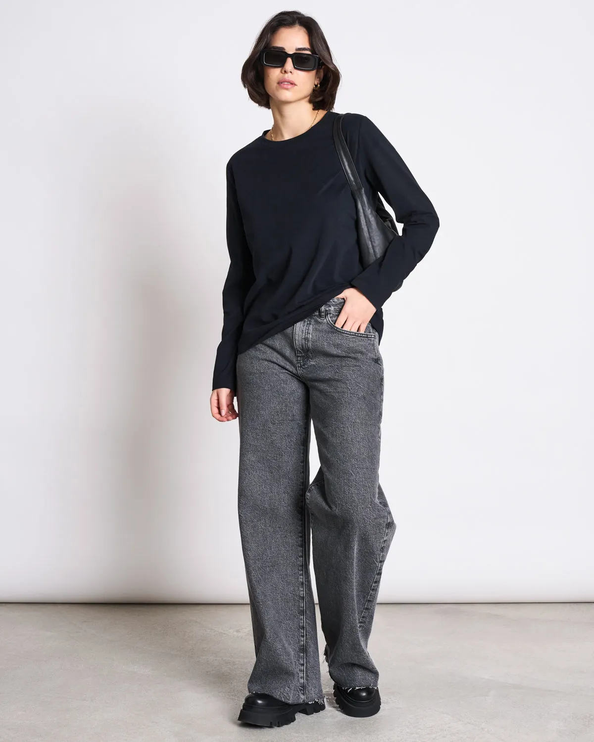 BRUSHED LONGSLEEVE BOY BLACK GOTS sold by JAN 'N JUNE