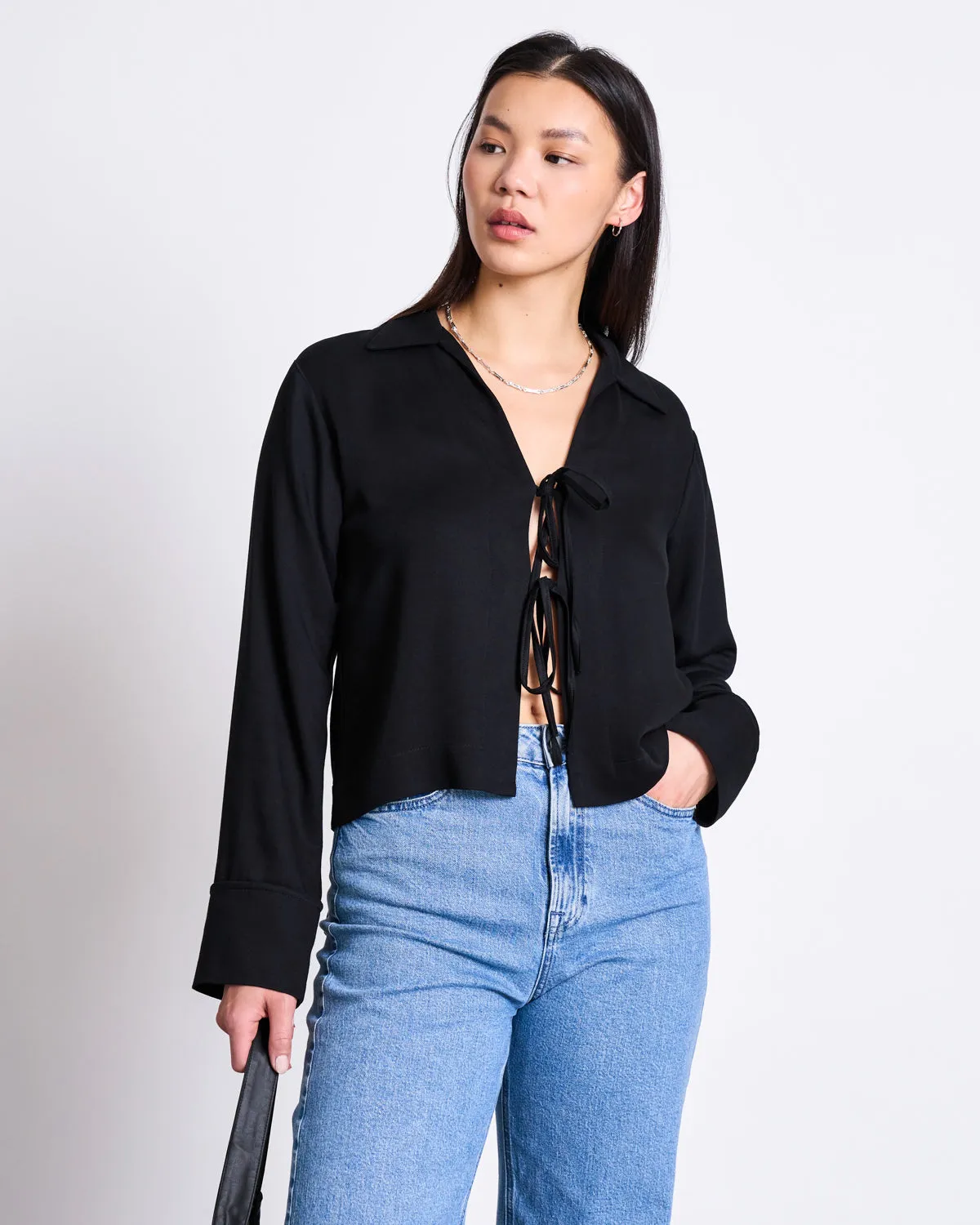 TIE BLOUSE KALUZ BLACK sold by JAN 'N JUNE product image thumbnail 2