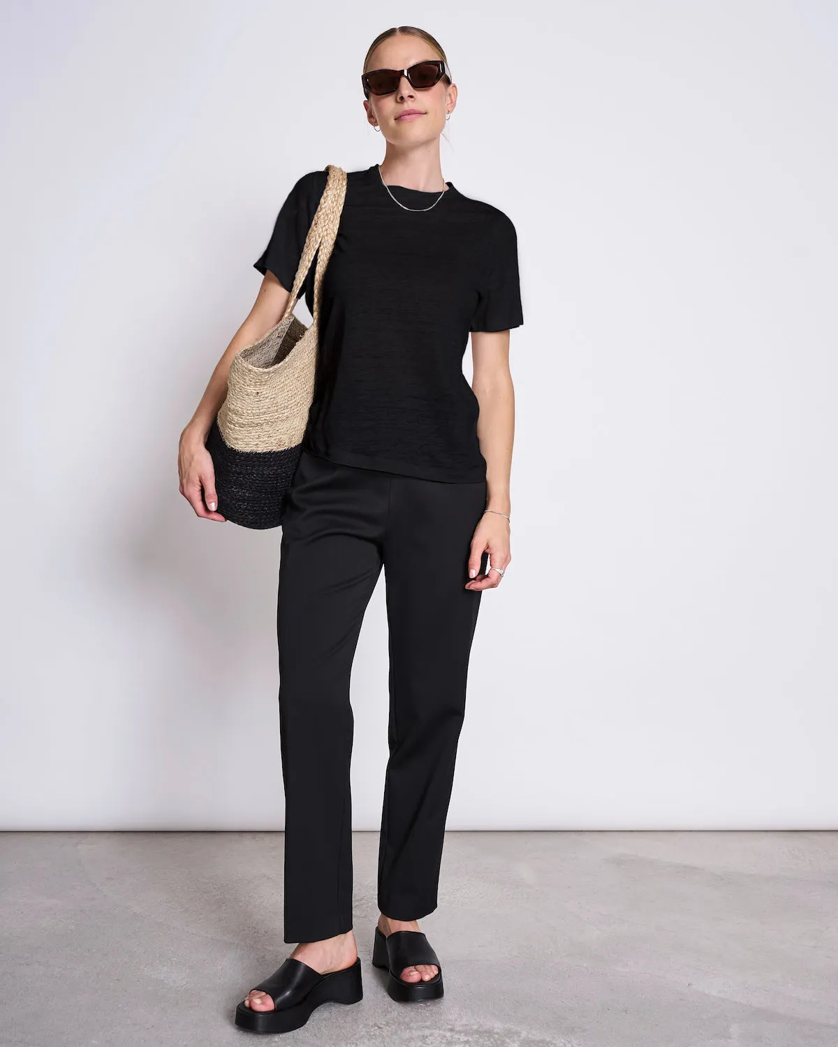 LINEN T-SHIRT BRIMS BLACK GOTS sold by JAN 'N JUNE product image thumbnail 4