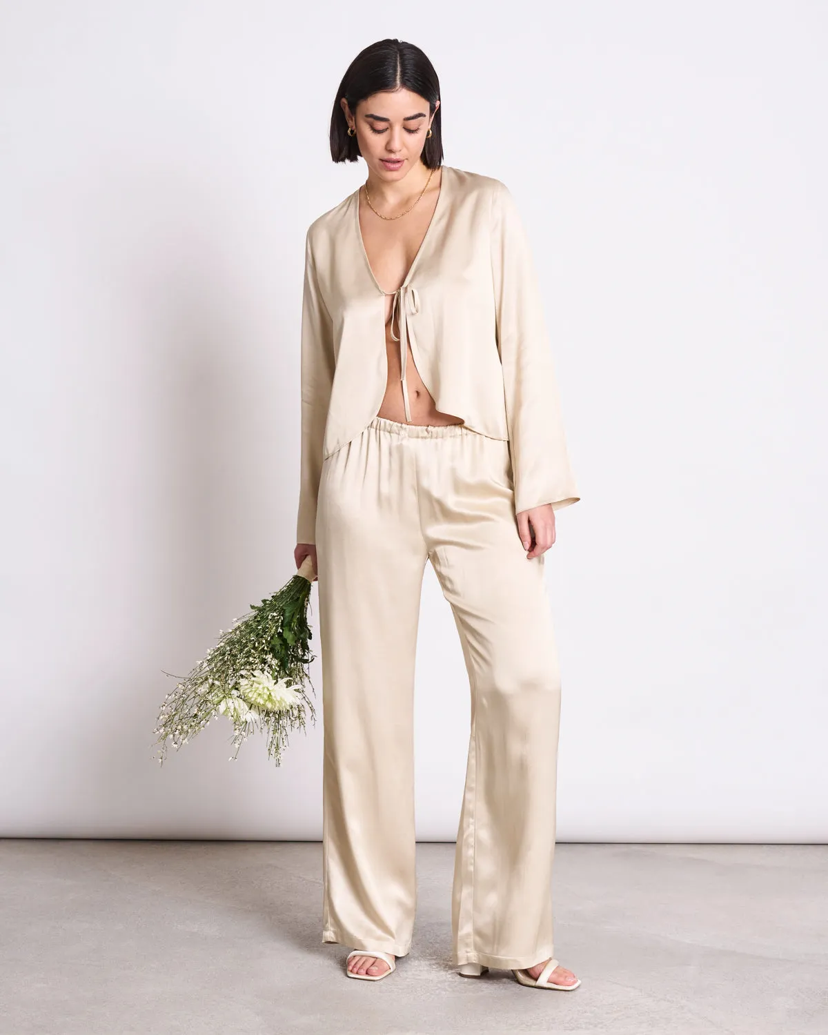 LOOSE SILKY PANTS FRIS IVORY sold by JAN 'N JUNE product image thumbnail 2