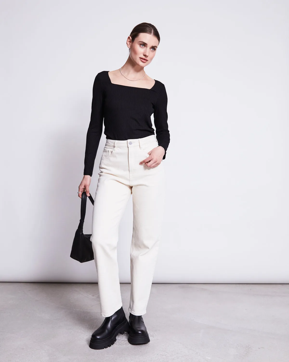 SQUARE NECK LONGSLEEVE FRIA BLACK sold by JAN 'N JUNE product image thumbnail 2