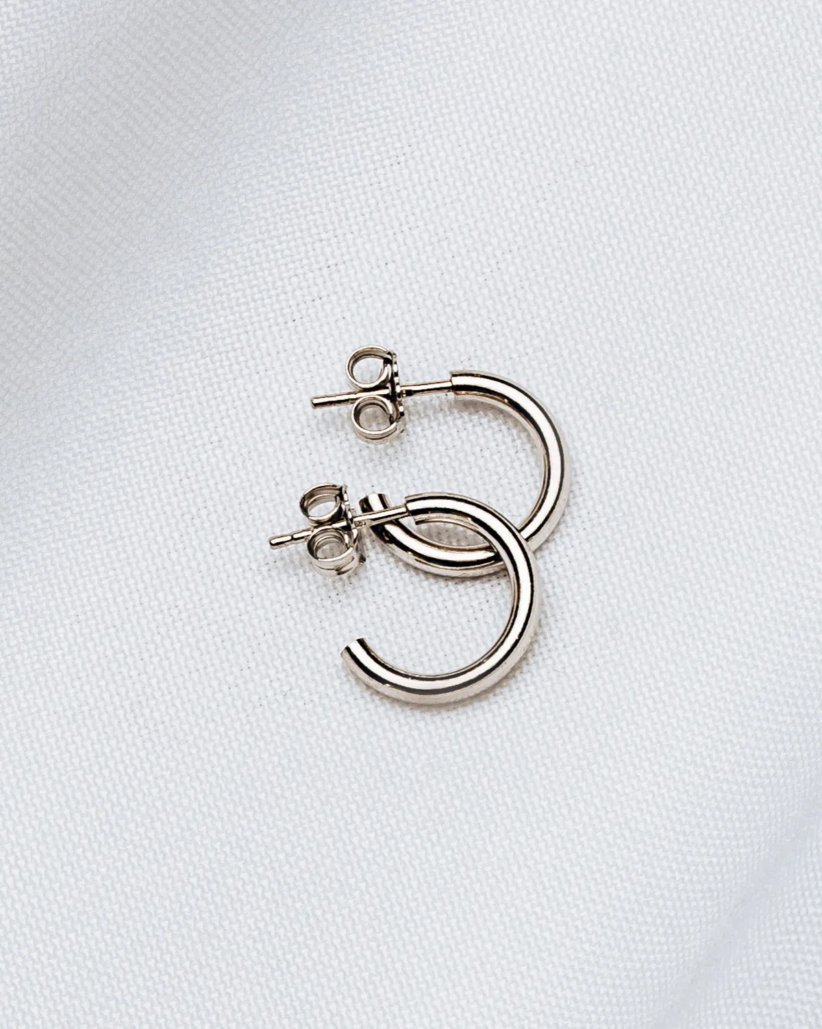 DEAR DARLING BERLIN ESSENTIAL HOOP EARRINGS SMALL SILVER sold by JAN 'N JUNE product image thumbnail 2