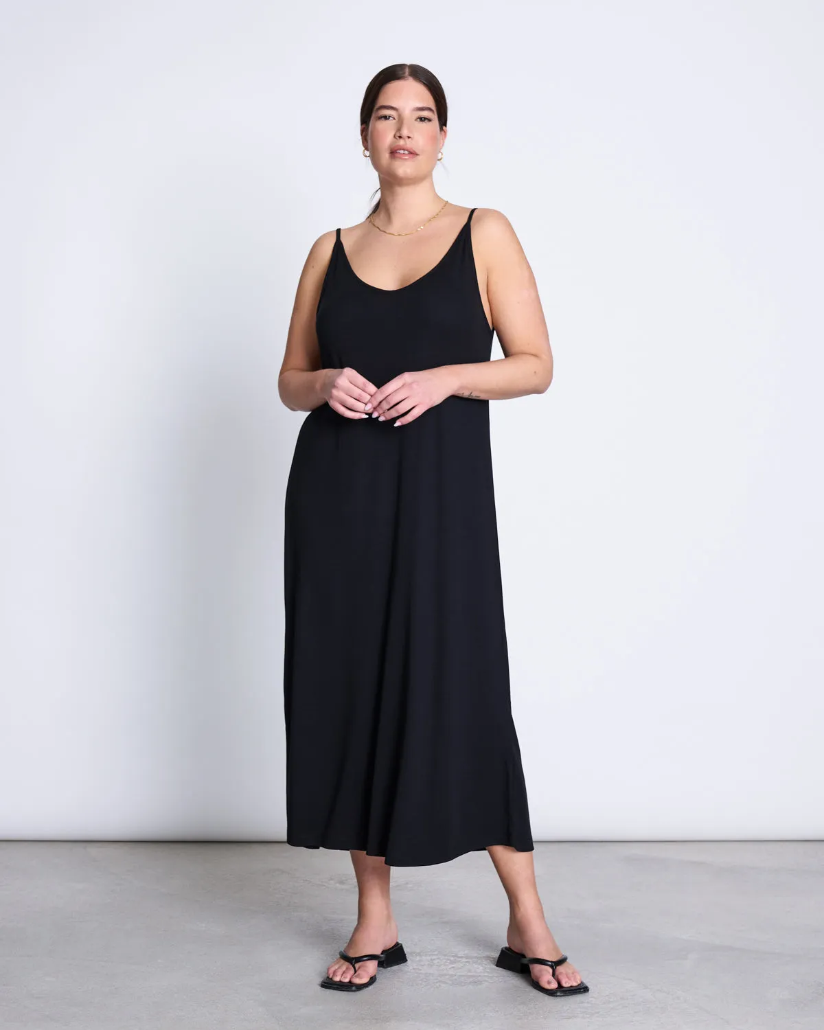 MIDI DRESS TRIANGLE BLACK sold by JAN 'N JUNE
