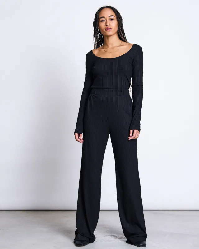 TENCEL™ LYOCELL RIB LONGSLEEVE SCOOP BLACK sold by JAN 'N JUNE