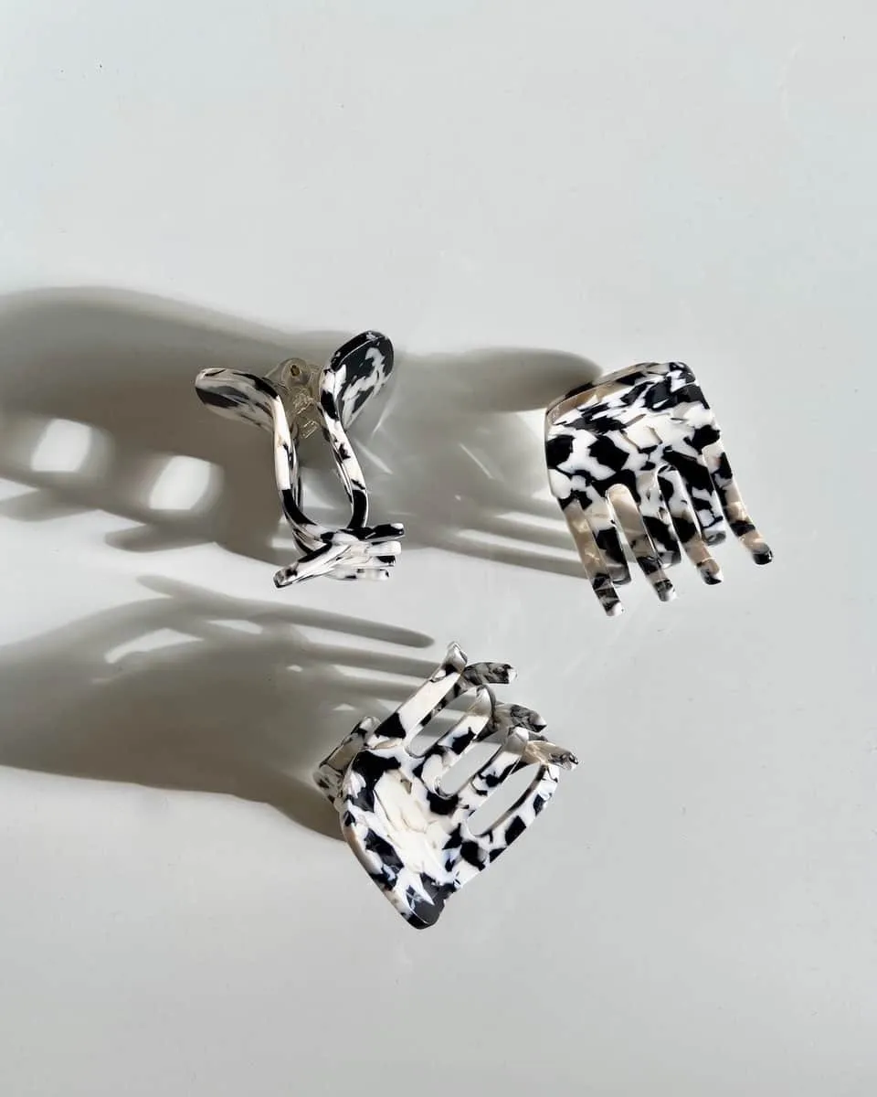 MINI CLAW NOIR TORTOISE sold by JAN 'N JUNE product image thumbnail 2